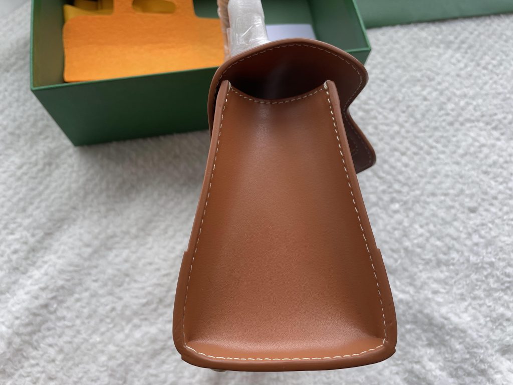 replica Goyard Saigon mini structure bag