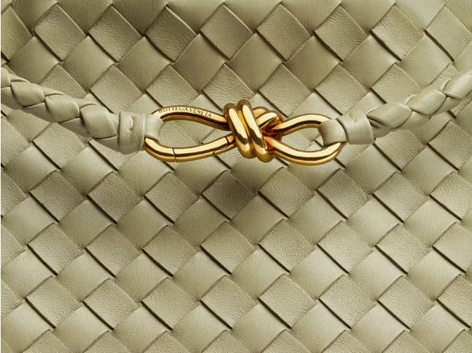 BV Andiamo Bag Knot